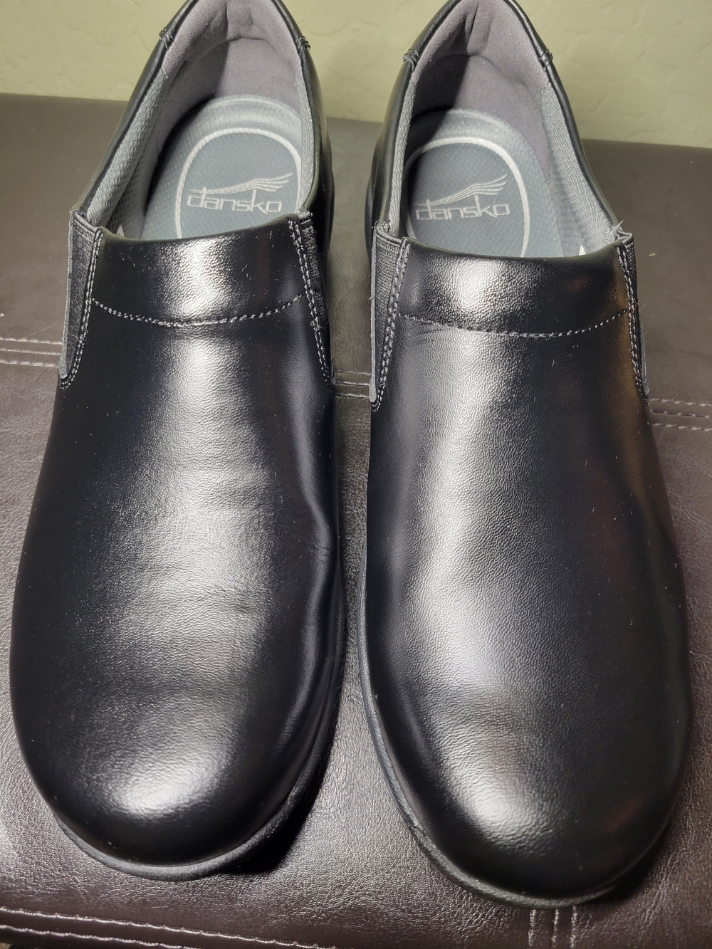 Dansko Womens Size 42(US 11.5-12) Black Leather Slip-On Flats